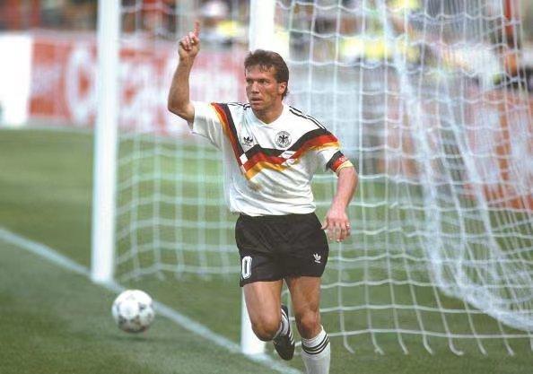 包含凯恩新星关键助攻表现惊艳，加拿大队未来可期！的词条